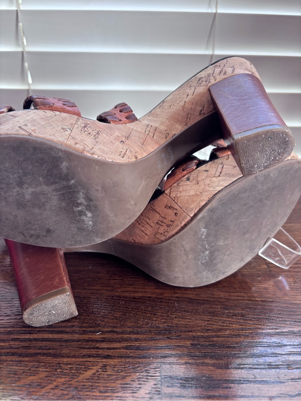 Size 8 leather heels - Picture 8 of 13